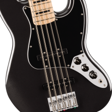 Squier Affinity Series Active Jazz Bass V, Maple Fingerboard, Black Pickguard, Black Metallic Model 0378753565 Bas Gitaar 5 Snarig